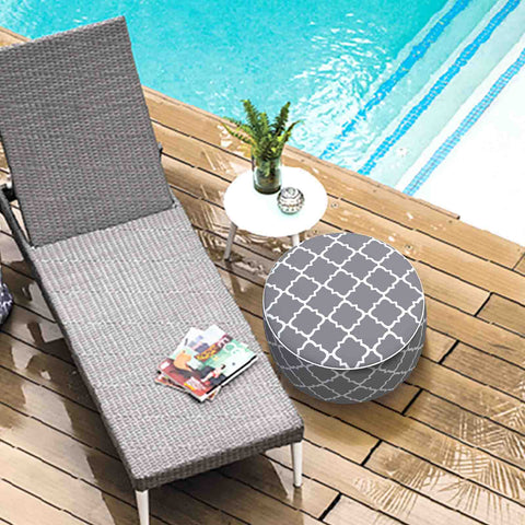 Inflatable Ottoman Geomentry Grey in pool